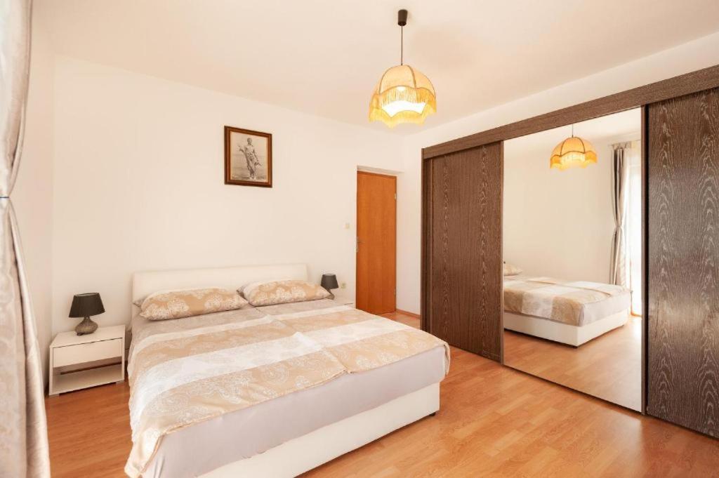 Maribela Apartments Τρογκίρ Εξωτερικό φωτογραφία