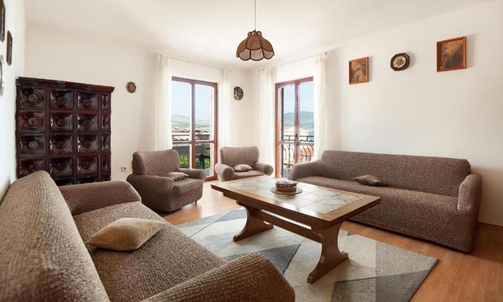 Maribela Apartments Τρογκίρ Εξωτερικό φωτογραφία